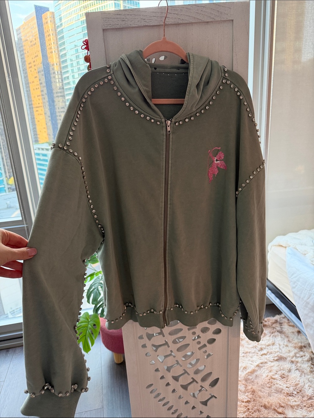 AKIRA Olive Green Stud-Trim Zip Hoodie with Pink Embroidery